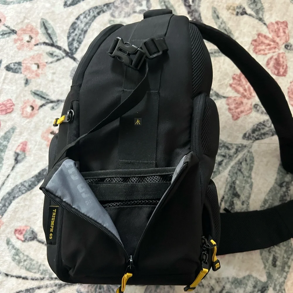 Ruggard Triumph 45 Sling Camera Bag